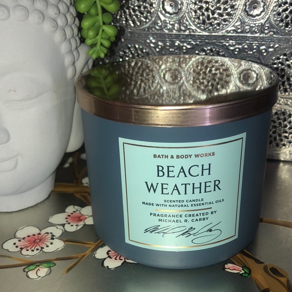 Bath and body Works beach weather three wick candle Brand New - Picture 1 of 4